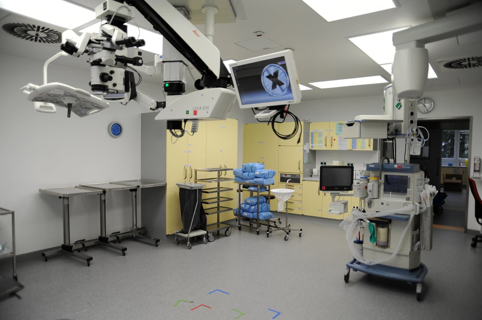 Clinique Lumière des Yeux - Image 2